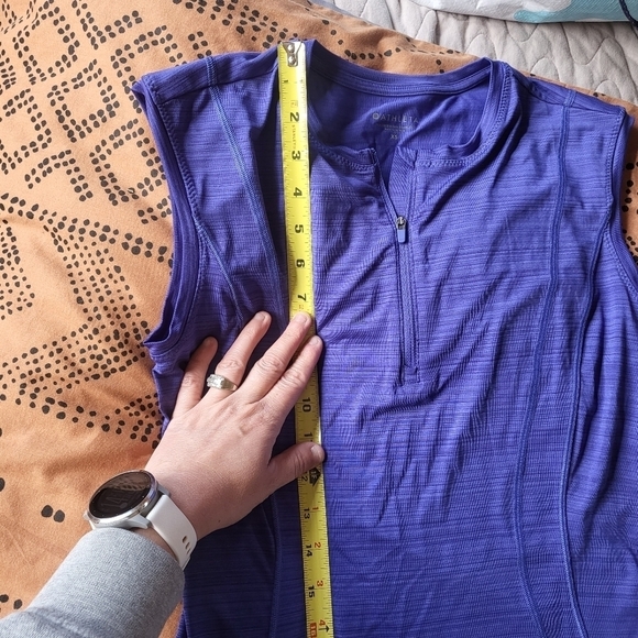 EUC Athleta Pacifica Illume UPF Fitted Tank Blue Purple Xsmall - Picture 10 of 12